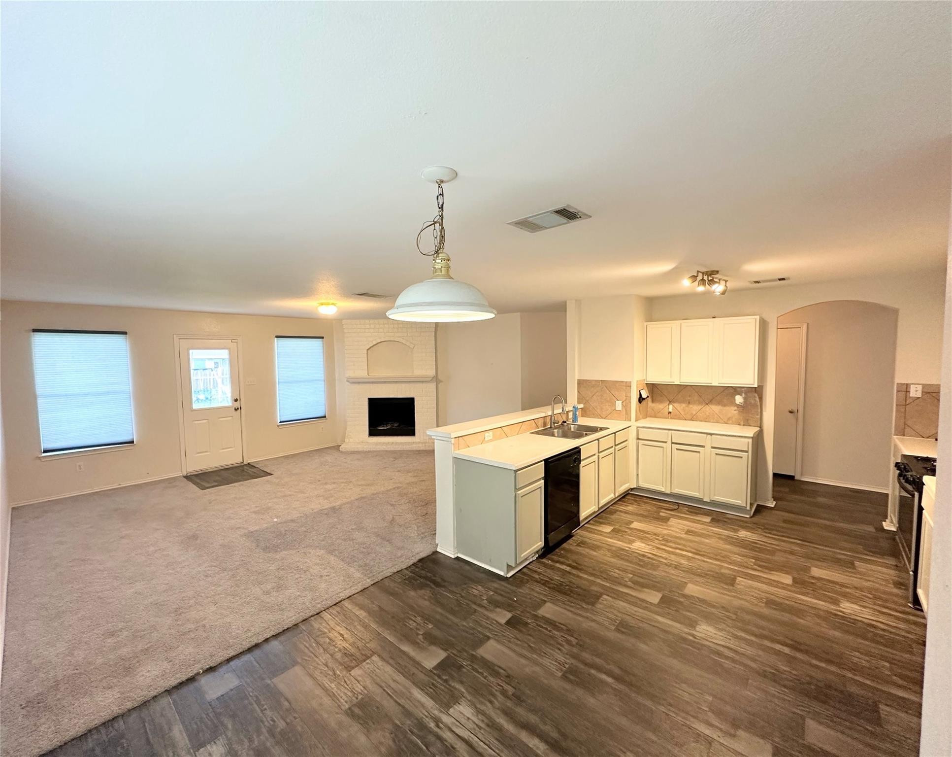 12929 Waynespur Lane Elgin TX 78621
