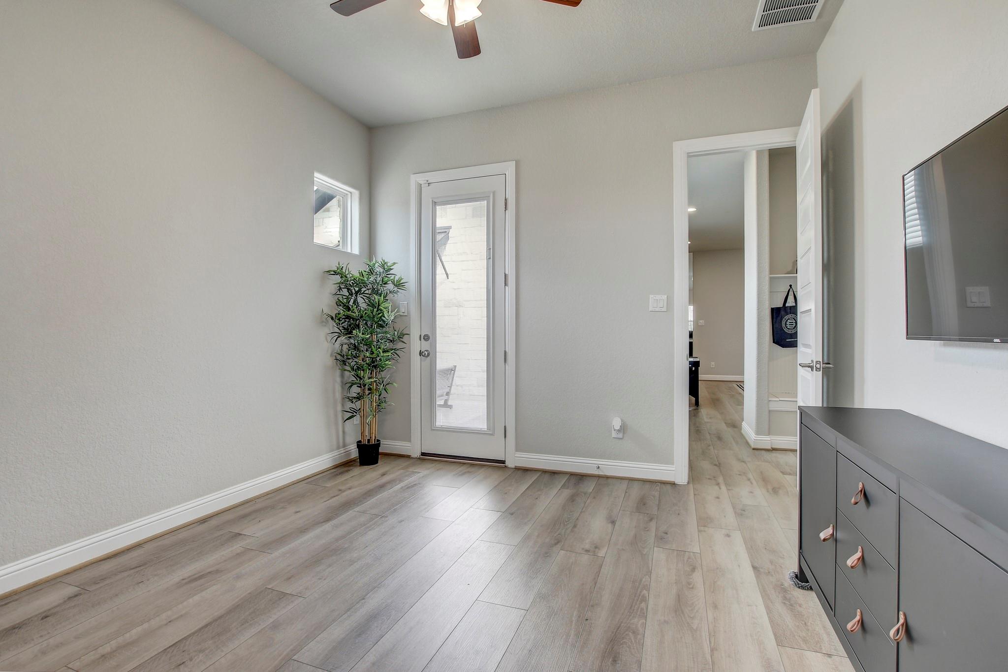210 Fairdale Cove Austin TX 78738
