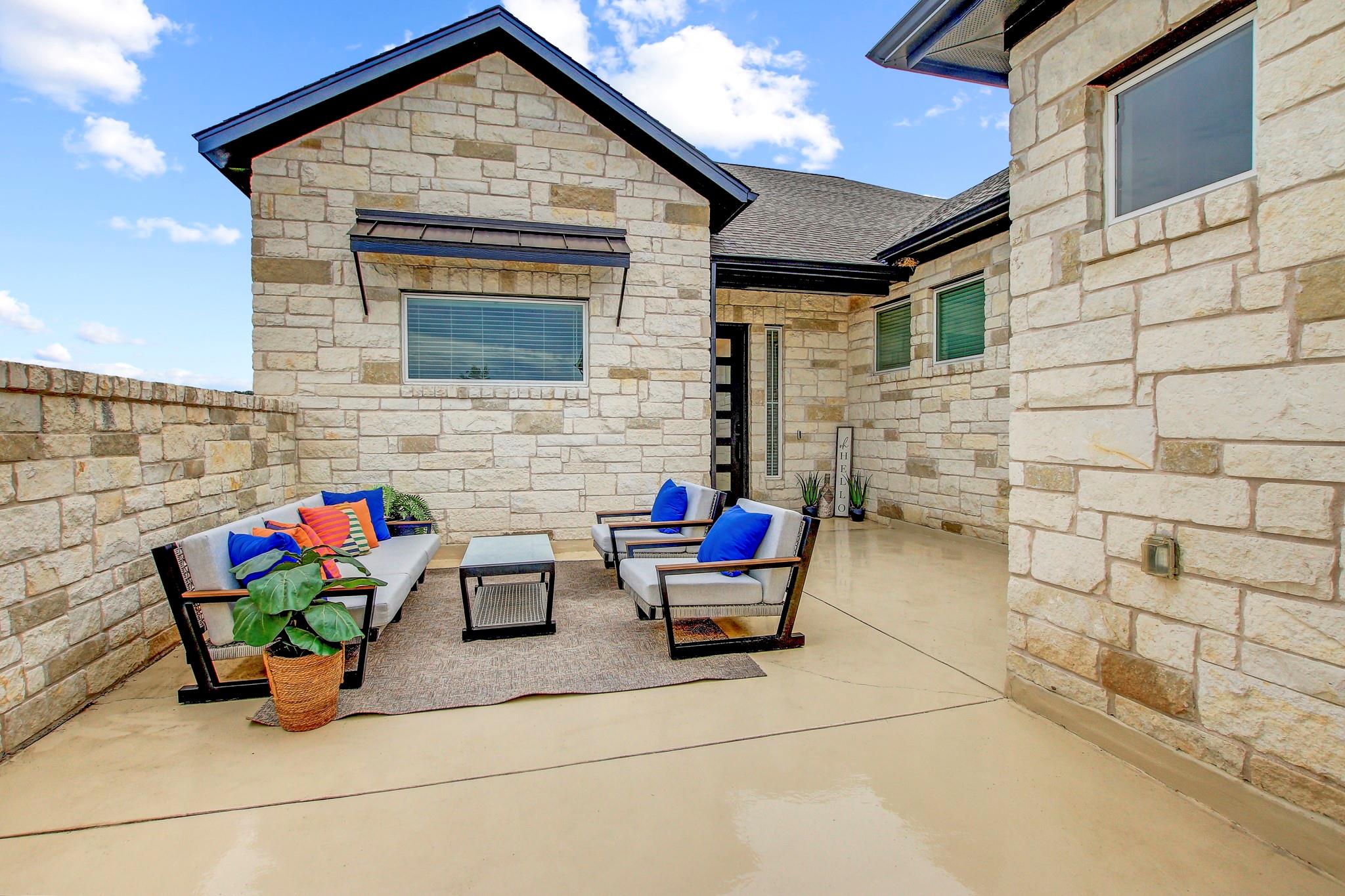 210 Fairdale Cove Austin TX 78738