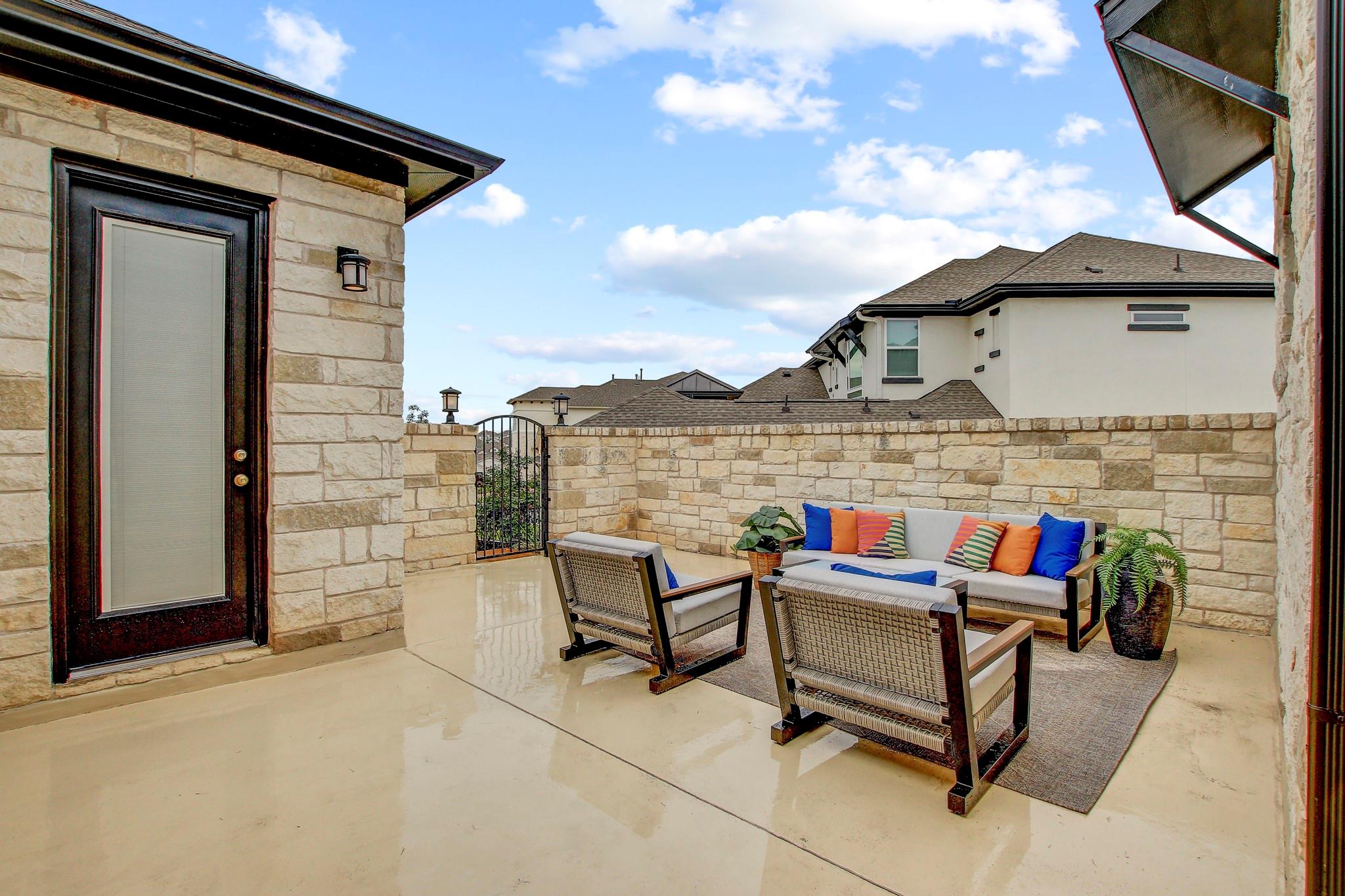 210 Fairdale Cove Austin TX 78738