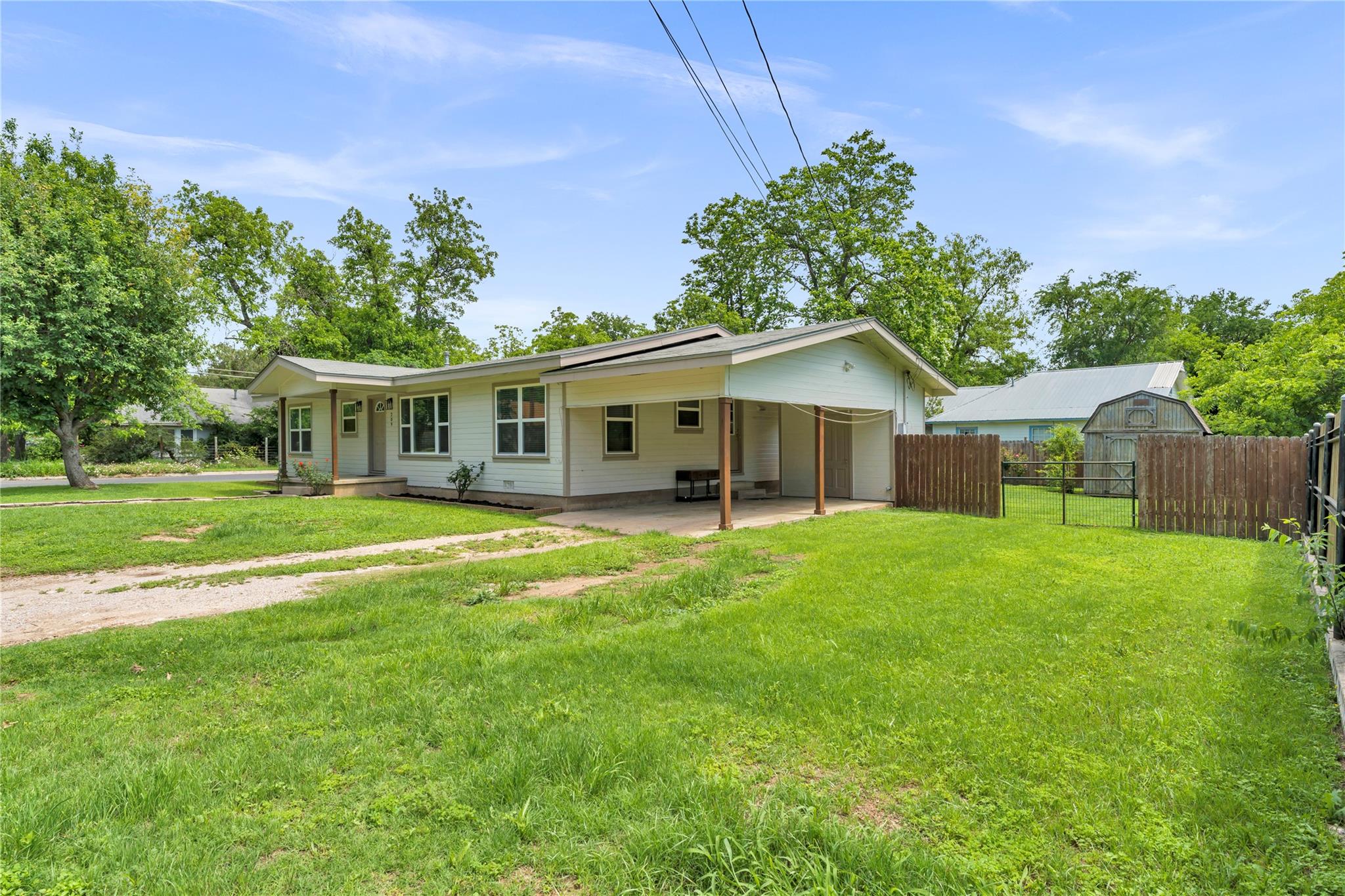 209 E Live Oak Street Burnet TX 78611