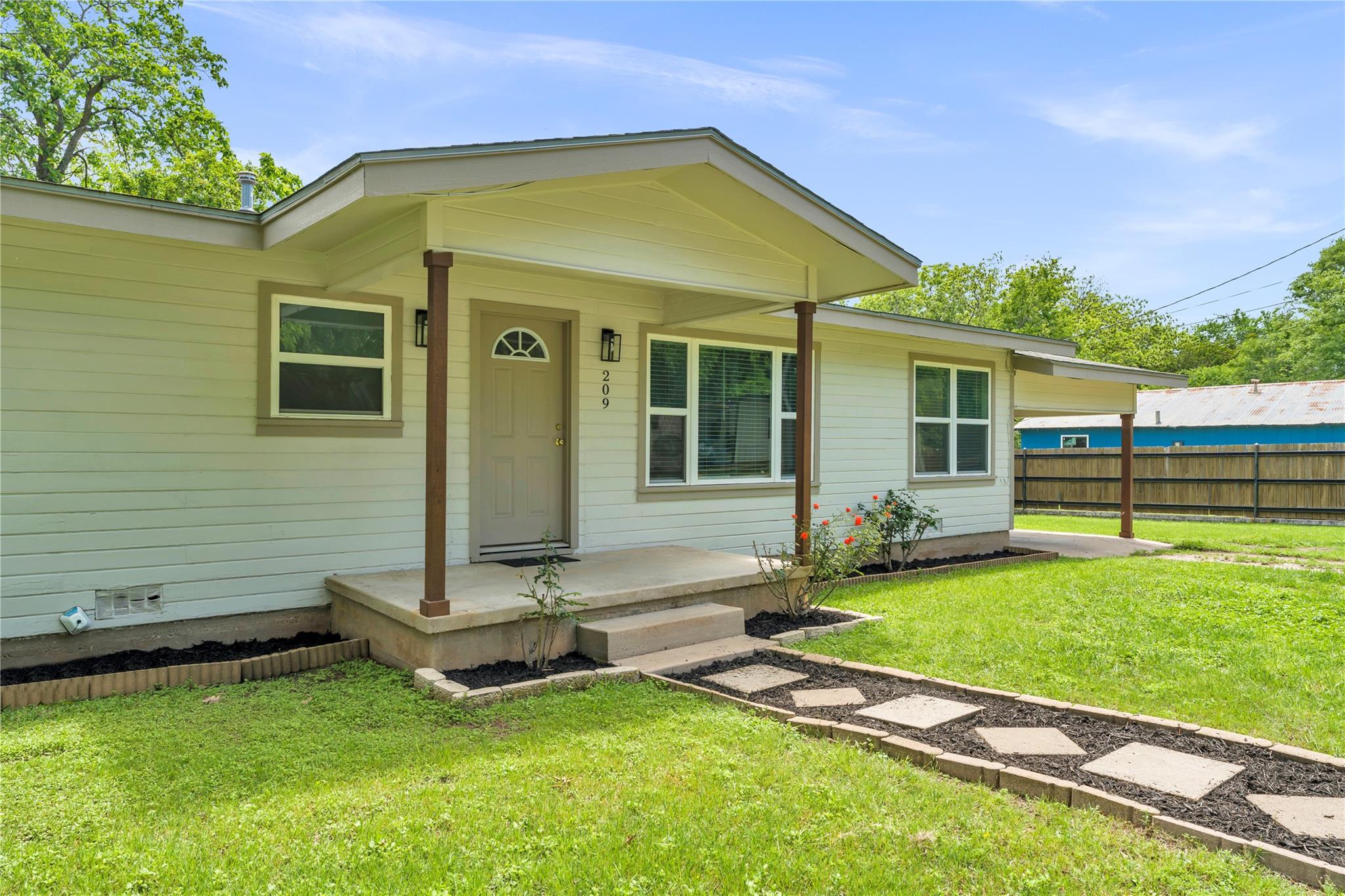 209 E Live Oak Street Burnet TX 78611