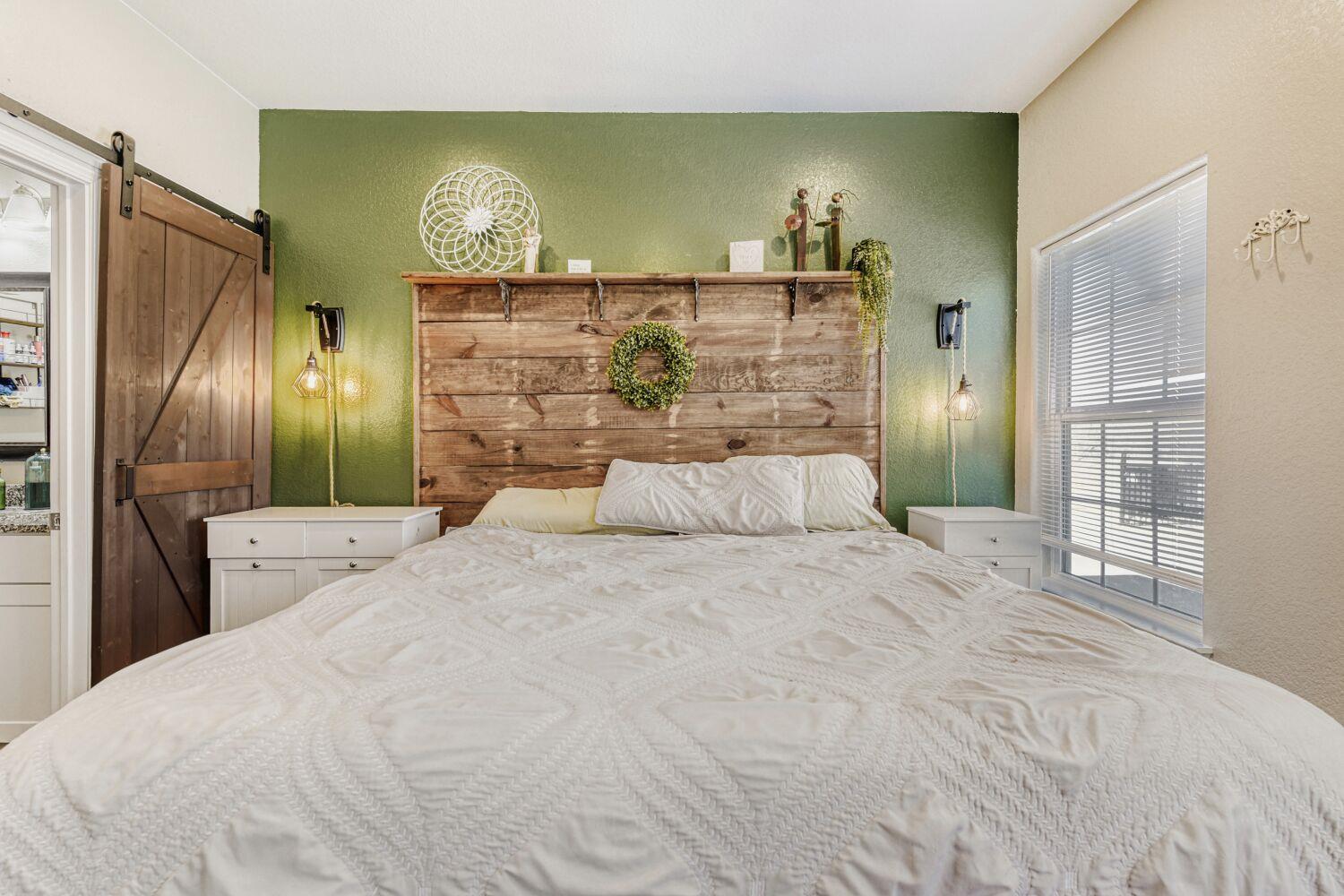 226 Spruce Avenue Luling TX 78648