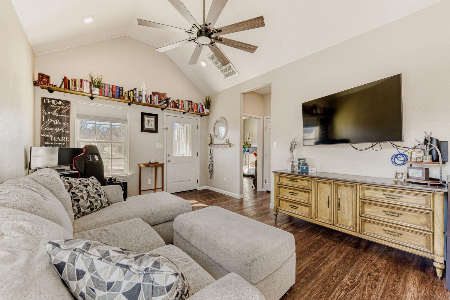 226 Spruce Avenue Luling TX 78648