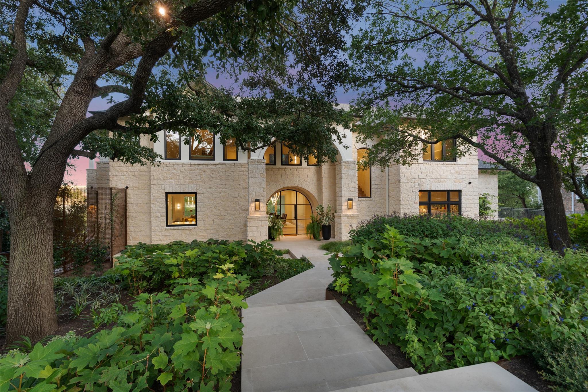 3111 Above Stratford Place Austin TX 78746