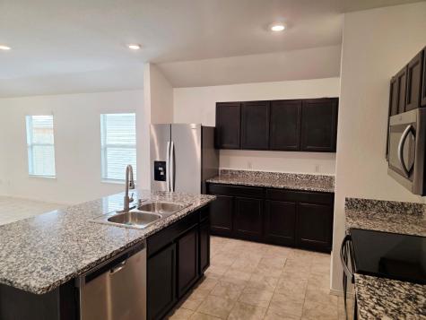 133 Hammond Court Jarrell TX 76537