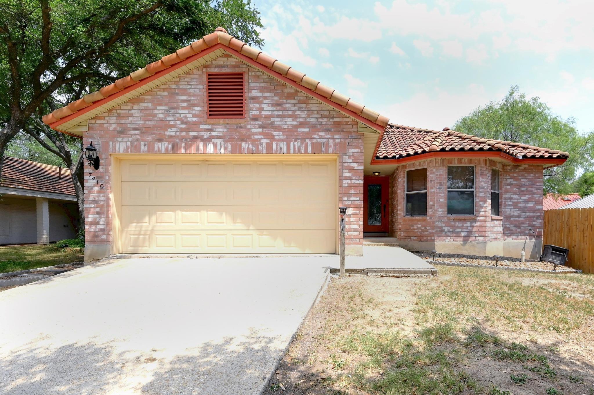 7410 Tom Watson Court San Antonio TX 78244