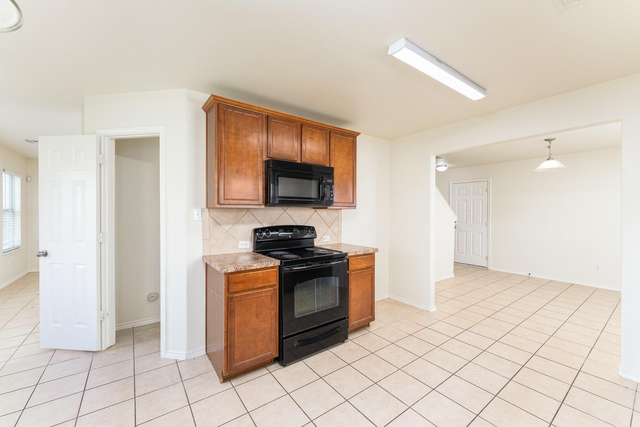 368 Housefinch Loop Leander TX 78641