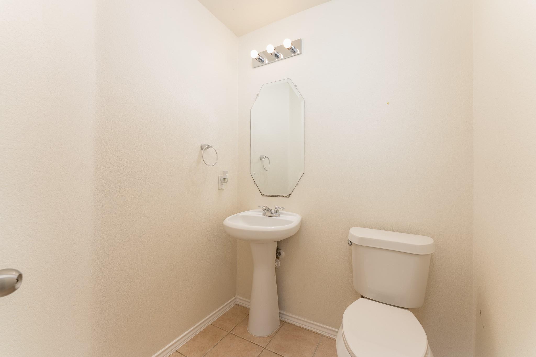 368 Housefinch Loop Leander TX 78641