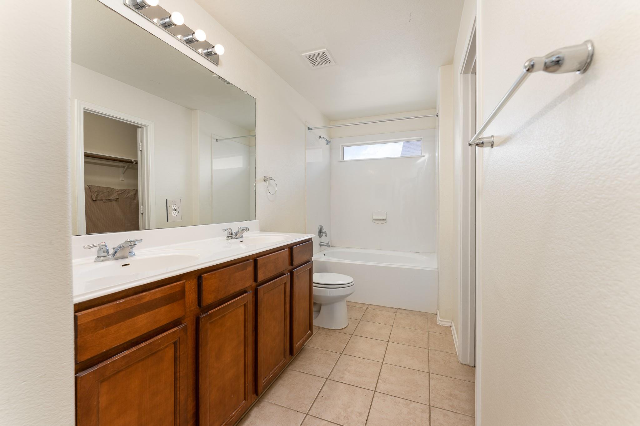 368 Housefinch Loop Leander TX 78641