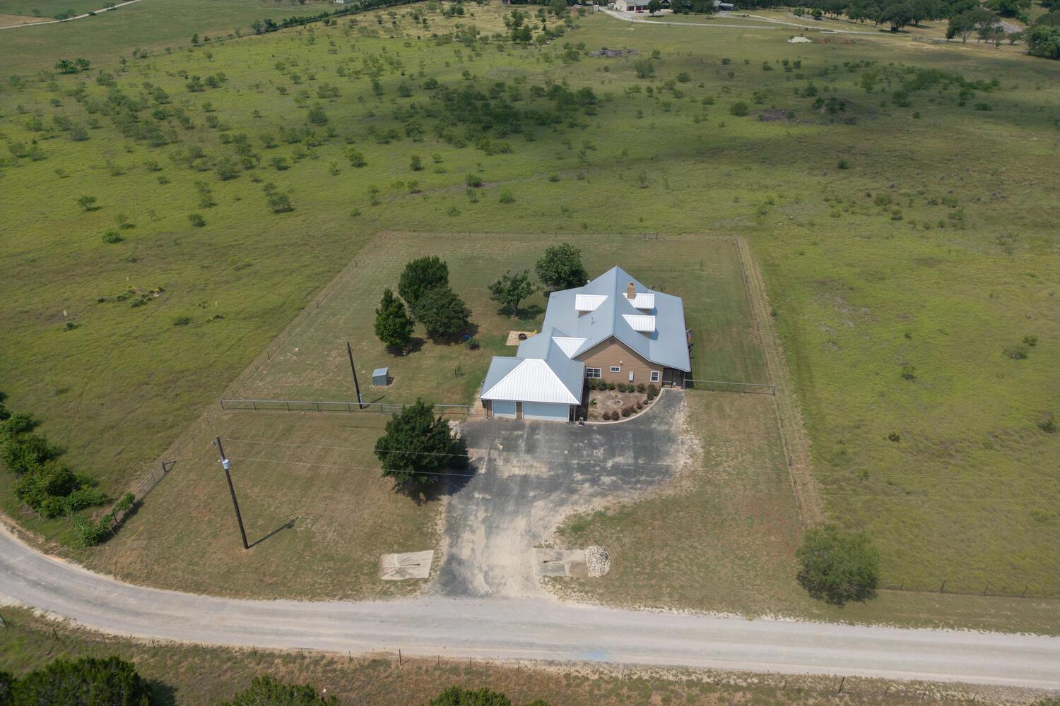 192 Indian Oaks Pass Blanco TX 78606