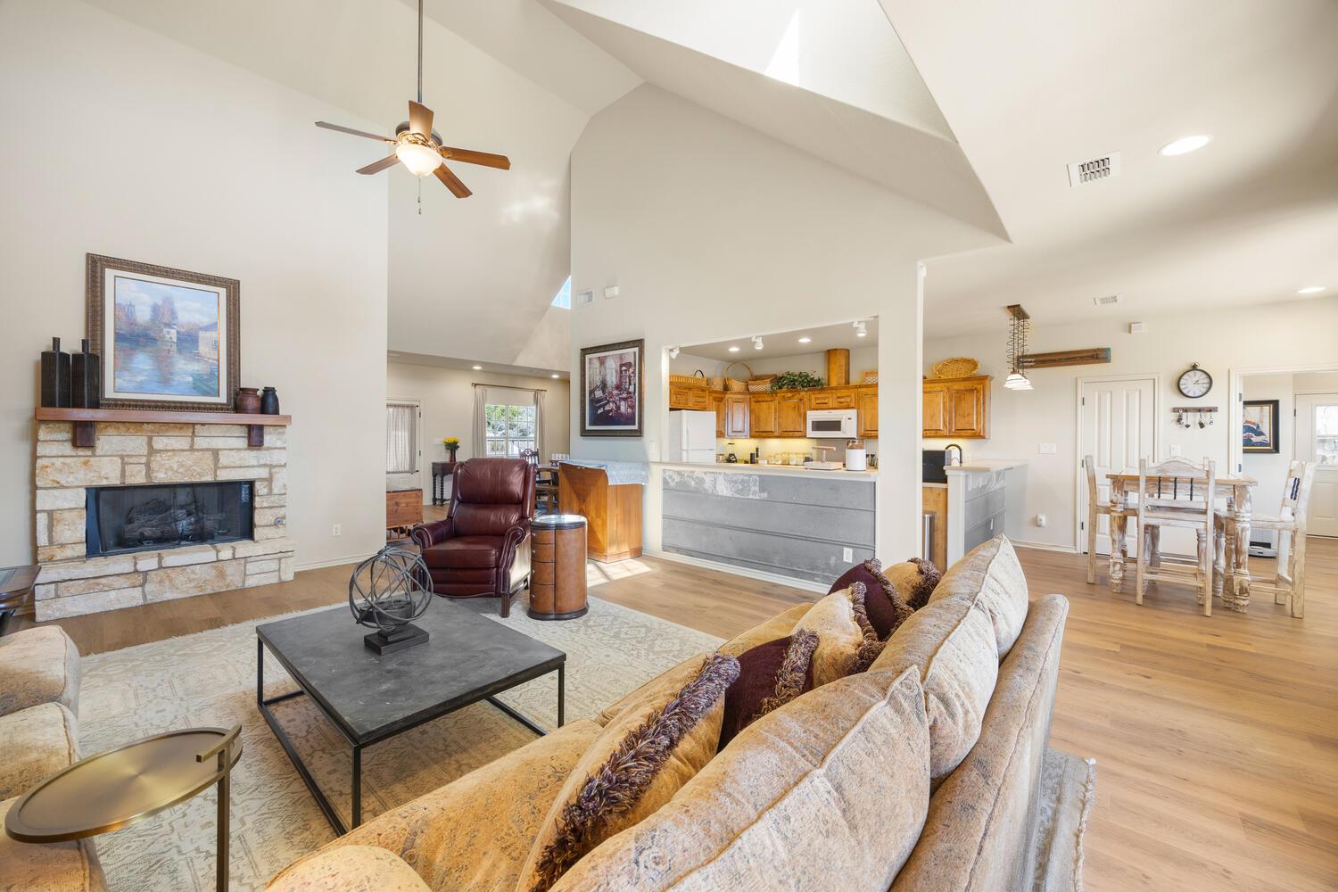 192 Indian Oaks Pass Blanco TX 78606