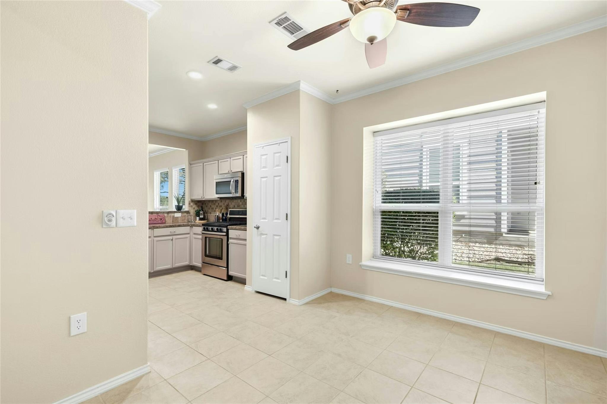 215 Bonham Loop Georgetown TX 78633