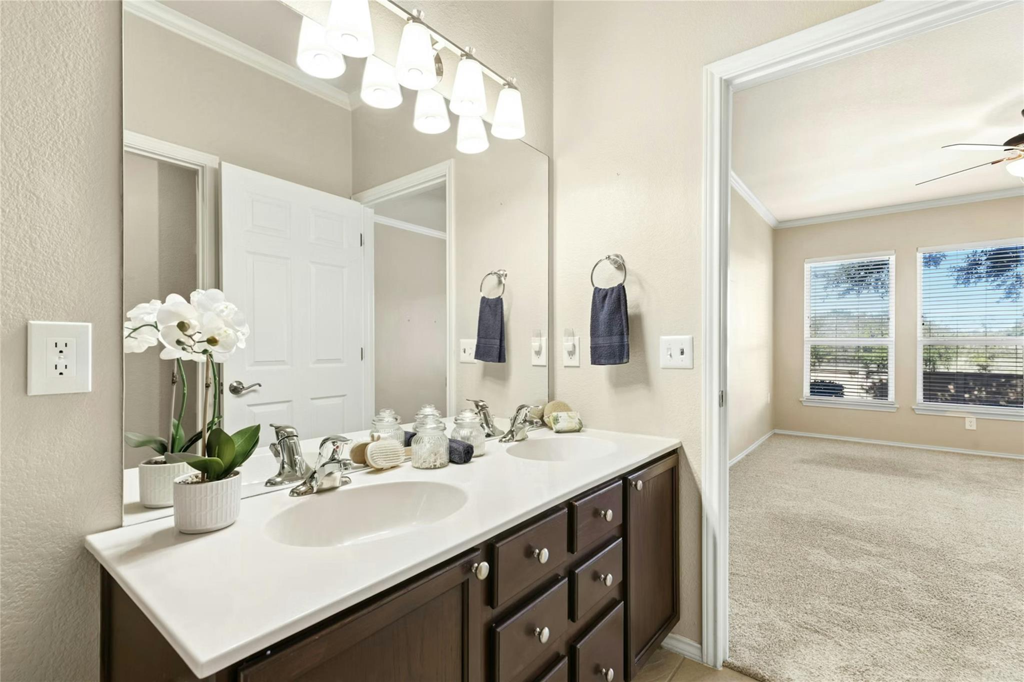 215 Bonham Loop Georgetown TX 78633