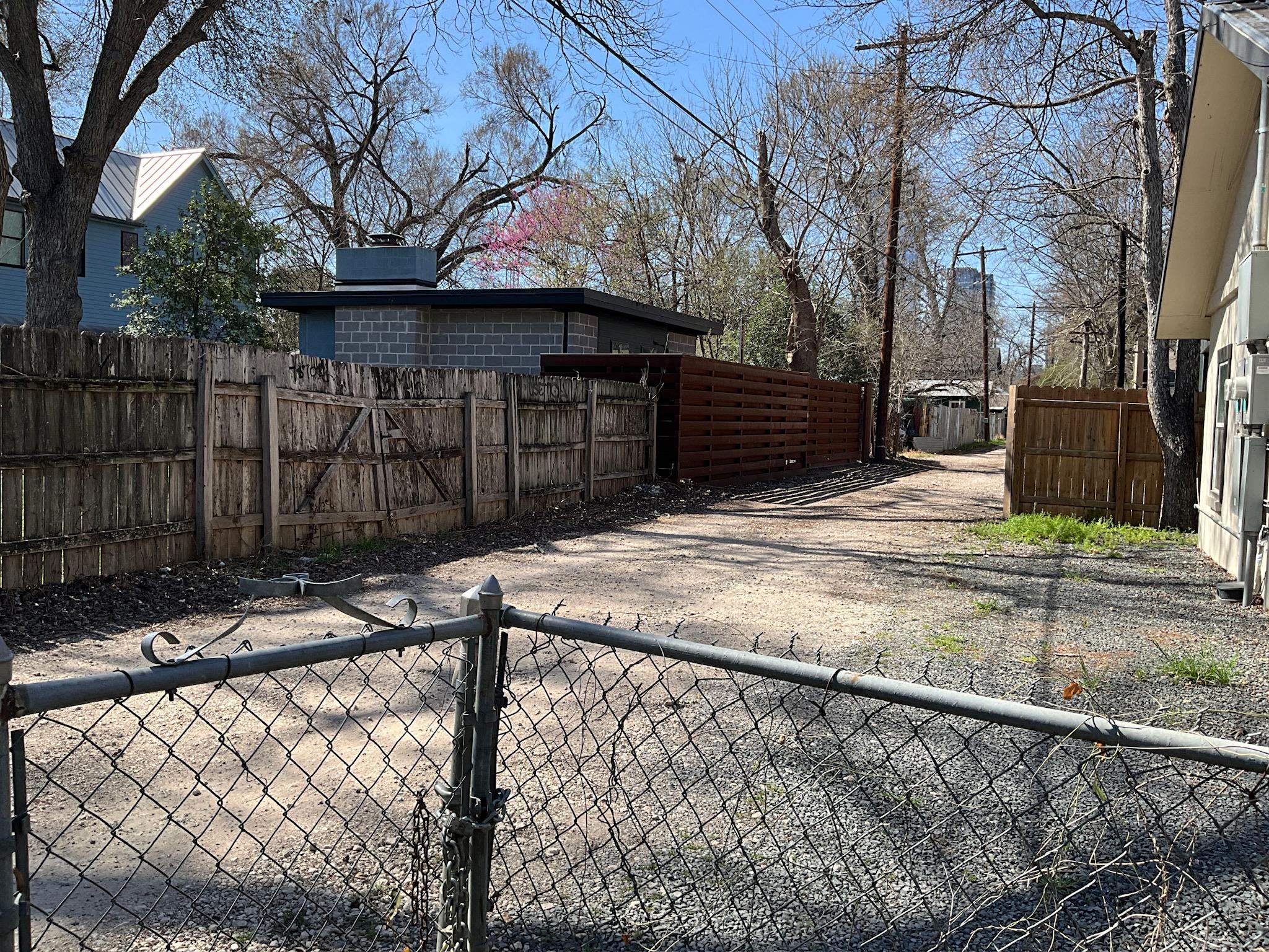 1507 1/2 Holly Street Austin TX 78702