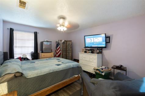 1114 Woodlawn Street Lockhart TX 78644