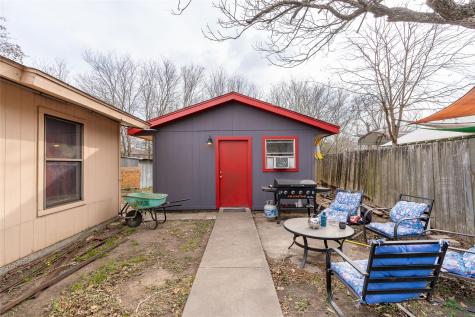 1114 Woodlawn Street Lockhart TX 78644