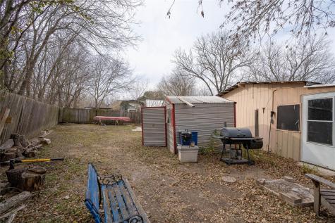 1114 Woodlawn Street Lockhart TX 78644