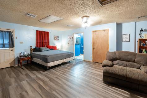 1114 Woodlawn Street Lockhart TX 78644