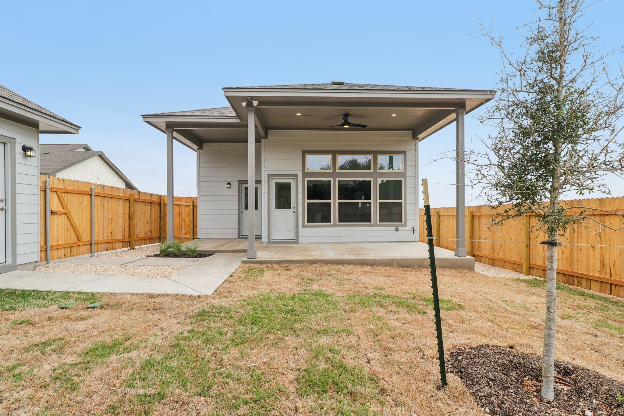 628 Treadwell Lane Kyle TX 78640