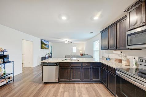 132 Maywood Lane Jarrell TX 76537