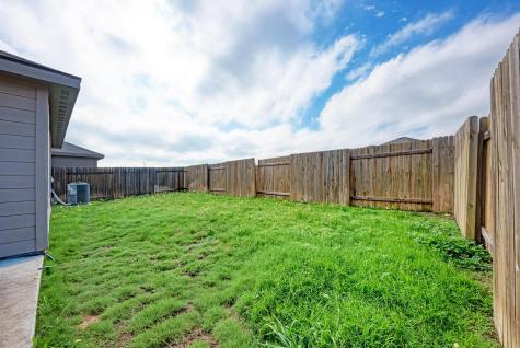 132 Maywood Lane Jarrell TX 76537