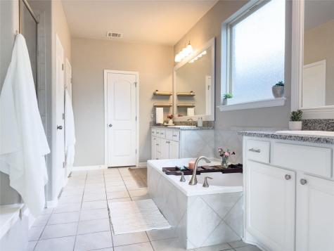 2515 Portici Pass Round Rock TX 78665