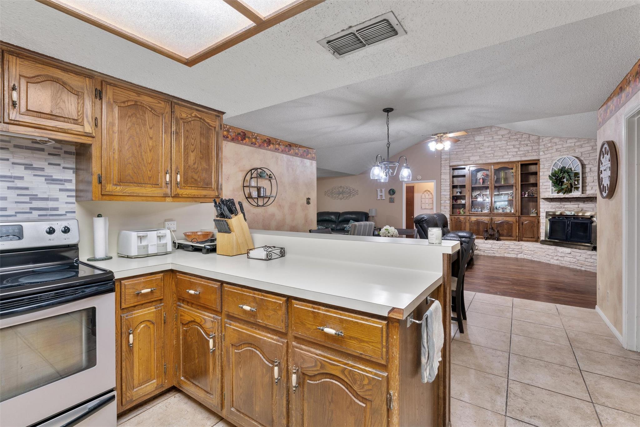 401 Drake Lane Taylor TX 76574