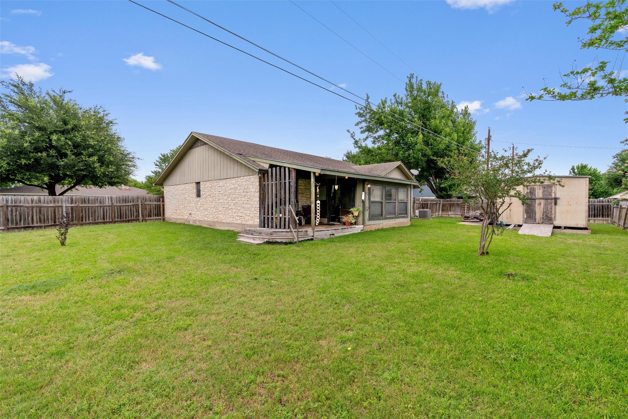 401 Drake Lane Taylor TX 76574