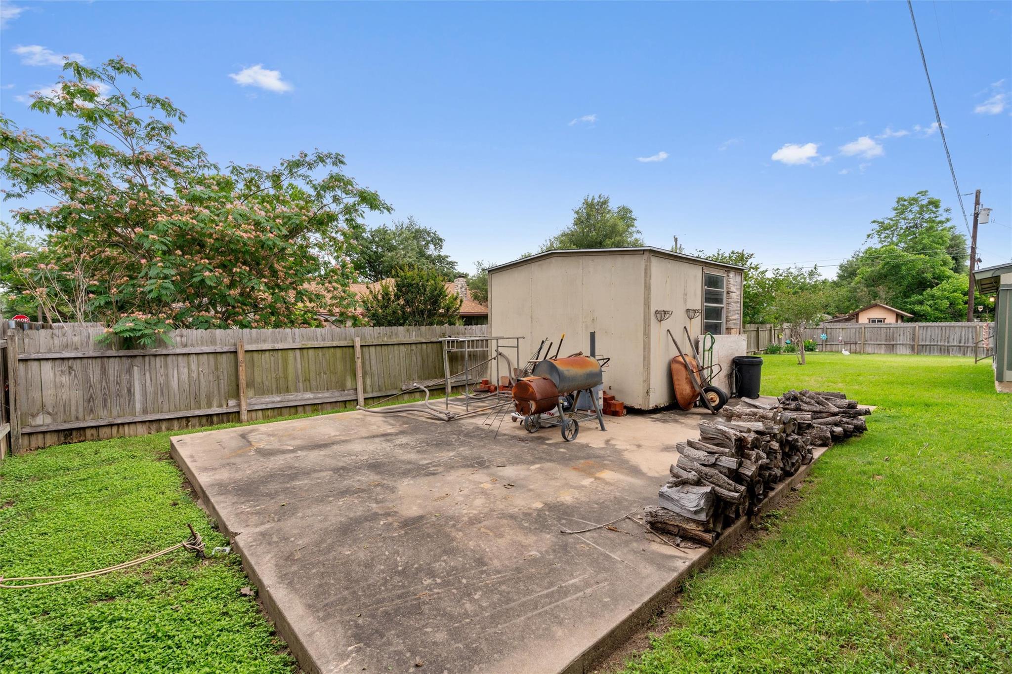 401 Drake Lane Taylor TX 76574