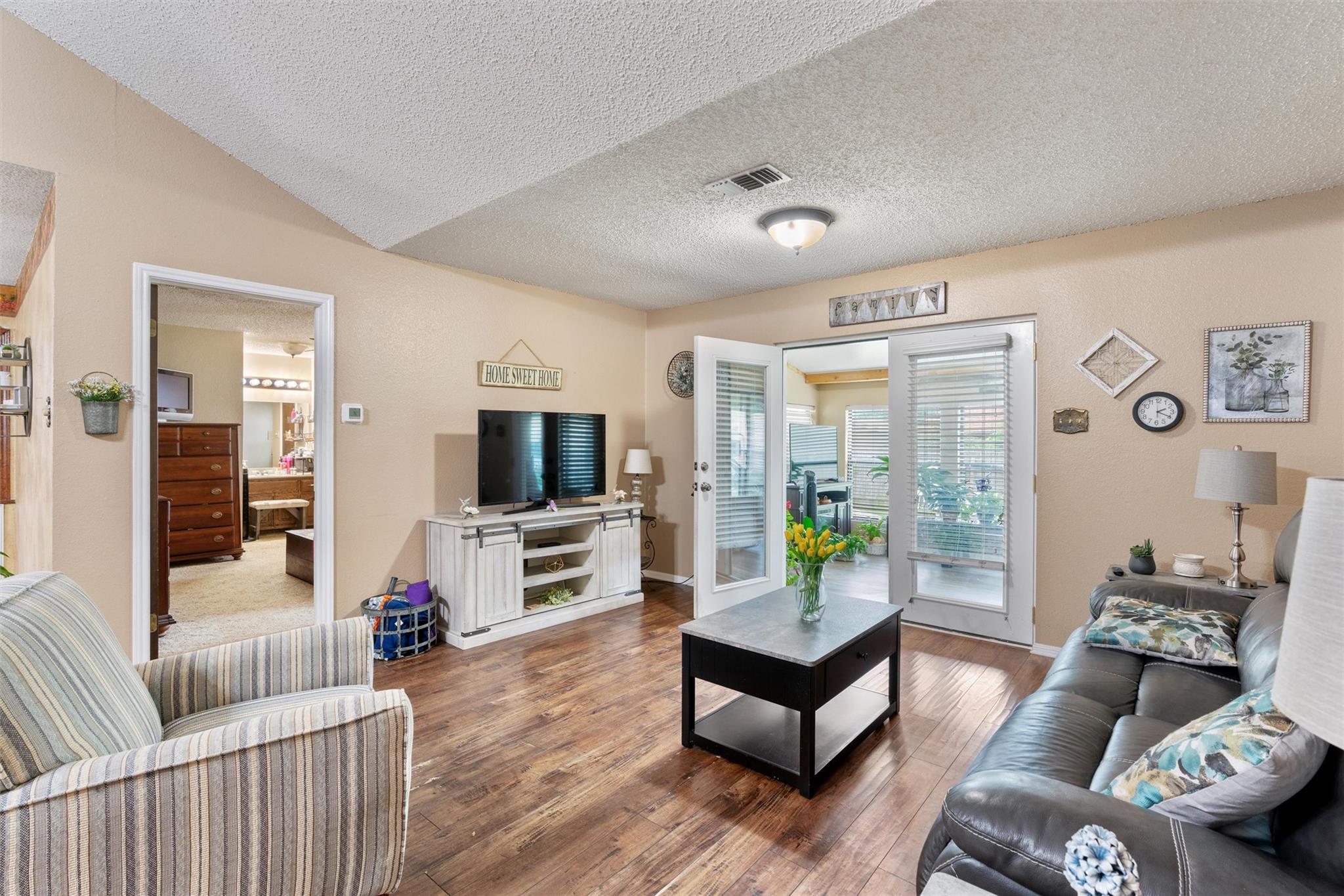 401 Drake Lane Taylor TX 76574