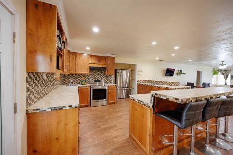 113 Thiele Drive Yoakum TX 77995