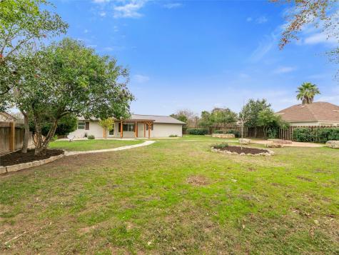 1003 Porpoise Street Lakeway TX 78734