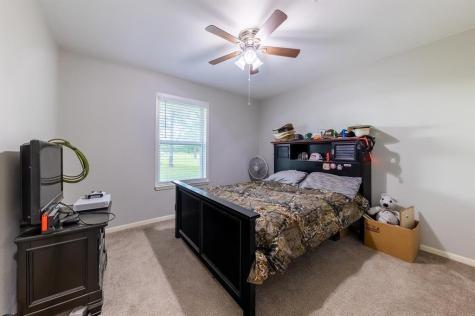 7338 Fm 1624 Lexington TX 78947