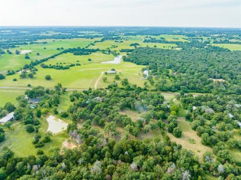 7338 Fm 1624 Lexington TX 78947