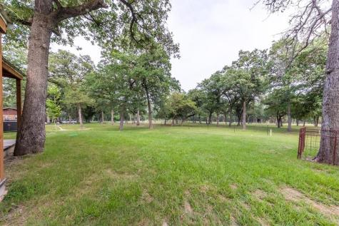 7338 Fm 1624 Lexington TX 78947
