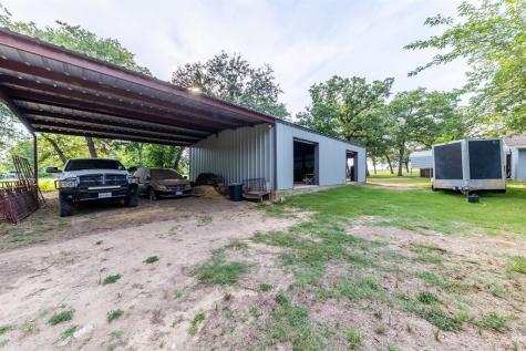 7338 Fm 1624 Lexington TX 78947