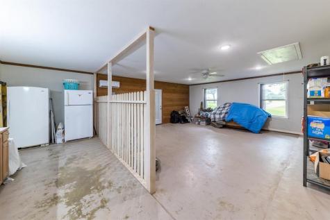 7338 Fm 1624 Lexington TX 78947