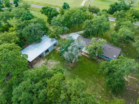 7338 Fm 1624 Lexington TX 78947