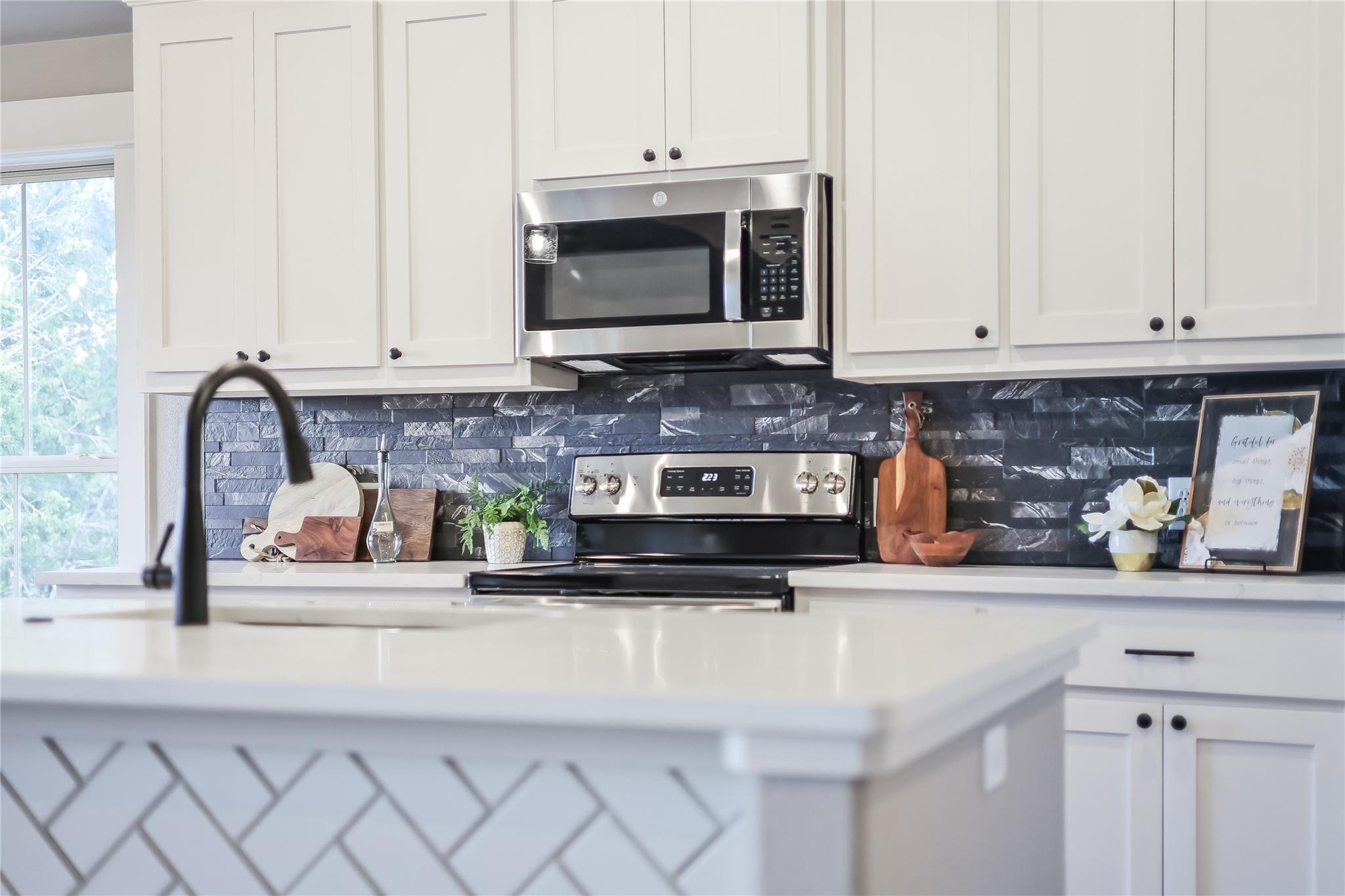 2502 Truman Drive Lago Vista TX 78645