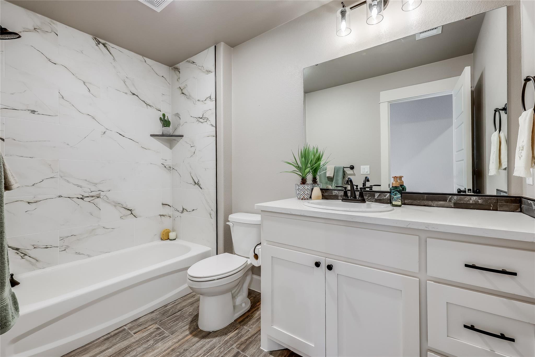 2502 Truman Drive Lago Vista TX 78645
