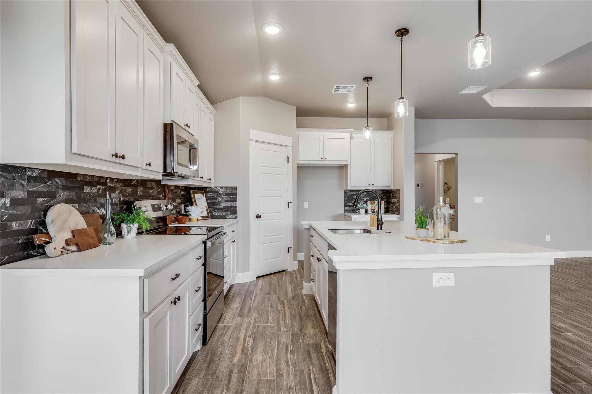 2502 Truman Drive Lago Vista TX 78645