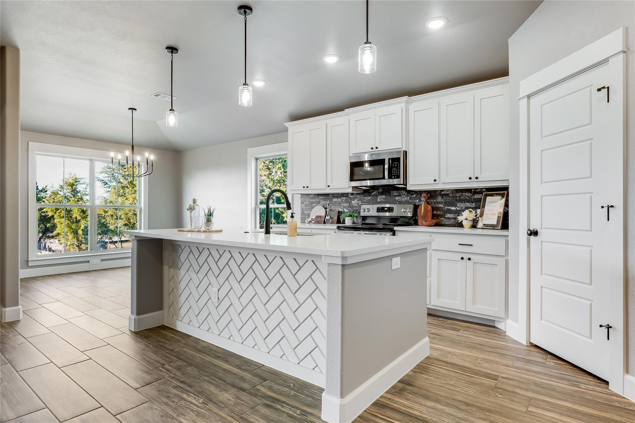 2502 Truman Drive Lago Vista TX 78645