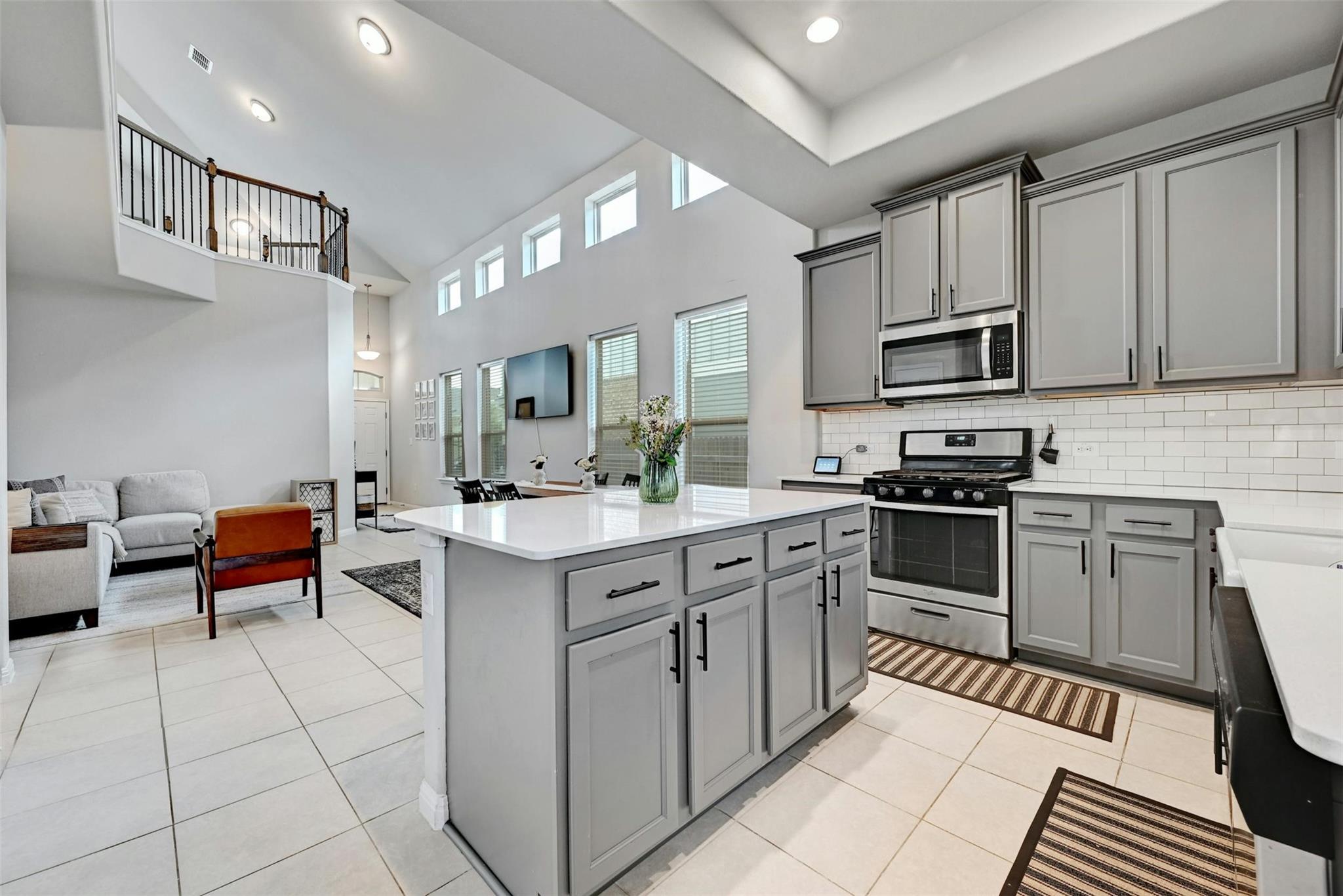 11904 Farrier Lane Austin TX 78748