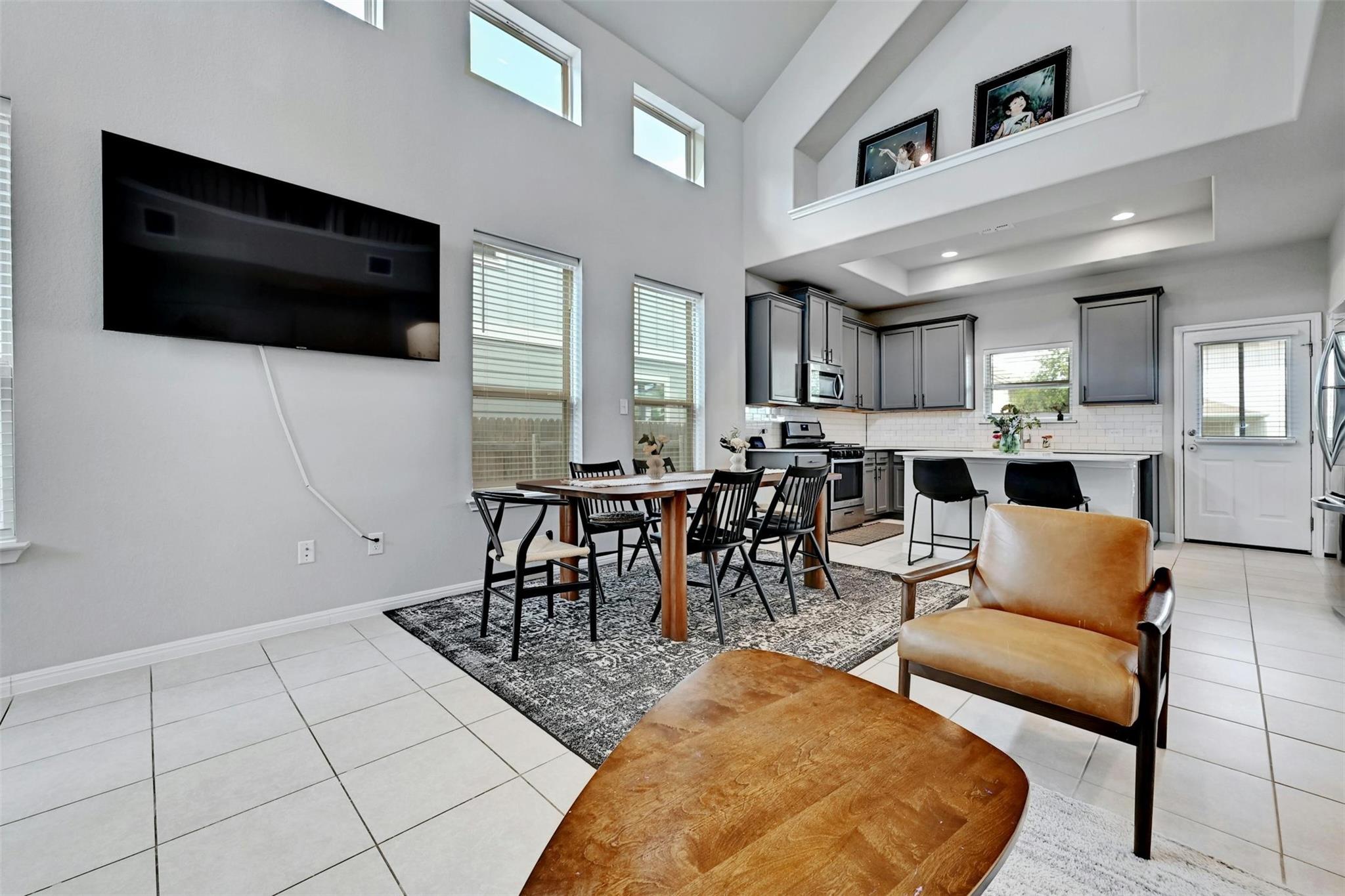 11904 Farrier Lane Austin TX 78748