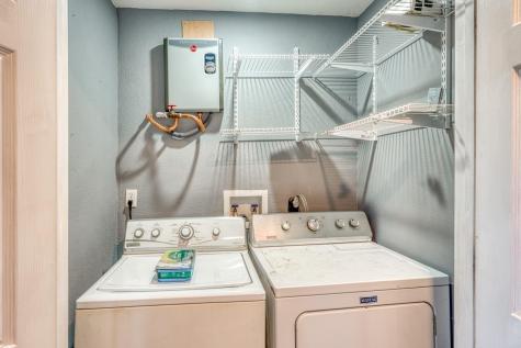 609 Dickson Street Lexington TX 78947