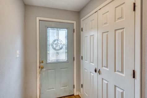 609 Dickson Street Lexington TX 78947