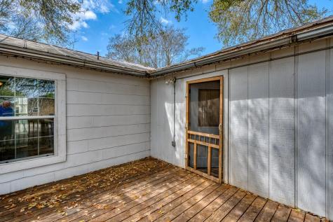 609 Dickson Street Lexington TX 78947