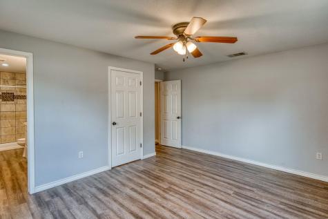 609 Dickson Street Lexington TX 78947