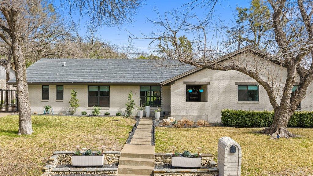 9421 Spring Hollow Drive Austin TX 78750